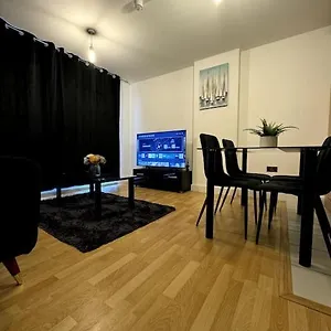  Apartment Two Bedrooms Flat In Stratford
